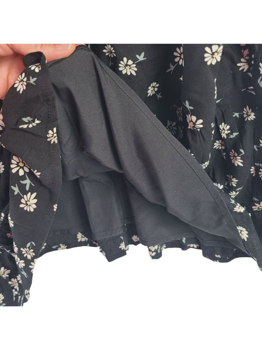 NEW Hollister Floral Tiered Black Mini Dress Spaghetti Straps Size M - Picture 6 of 7